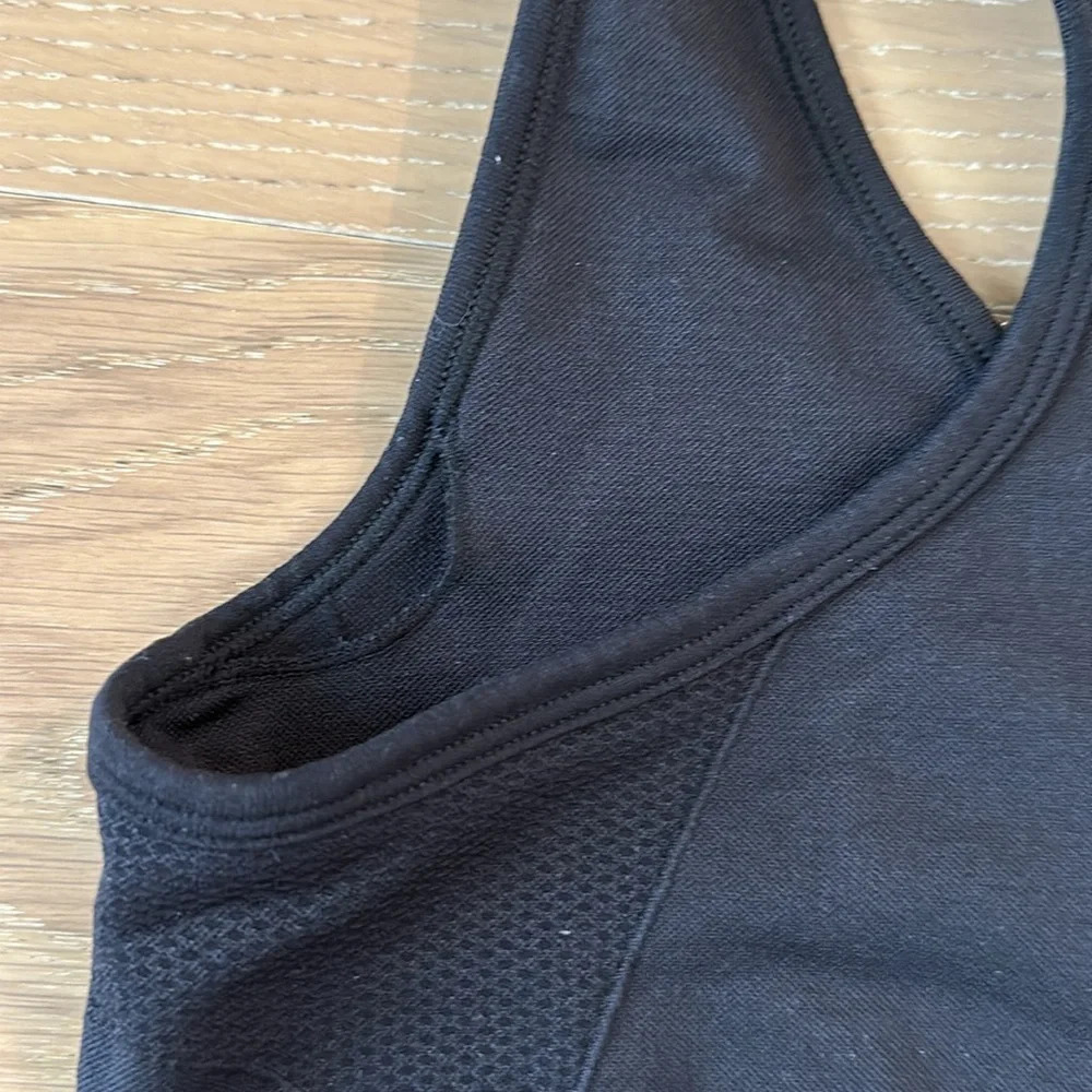 AYBL black sports bra XS Women’s Pilates Crop Top Gym Workout Athletic Running - Picture 5 of 5